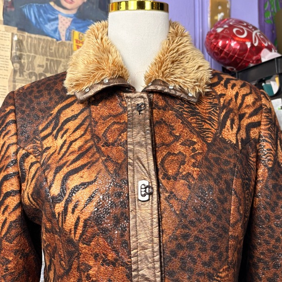 Y2K Tiger Leopard Print Faux Leather Jacket - Picture 2 of 6